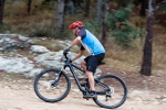 מבחן אופניים ברגמונט קונטרייל 8.0. דורשים שפת גוף אסרטיבית לשינוי כיוון חזק. עקיבה טובה וספיגה נהדרת של אמצע מהלך של המתלים. צילום: תומר פדר
