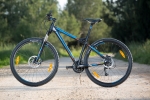 מבחן אופניים Bergamont Revox 3.0. הברקות בתחום השלדה, המעצורים והאיבזור ההיקפי הופכים את האופניים הבסיסיים האלו לחדווה אמיתית. המחיר פחות מ-3,000 שקלים. צילום: תומר פדר