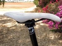 מבחן אופניים אידאל VSR קומפ. קיט האיבזור הבסיסי כולל מושב איכותי של סאלה ד\'איטליה. צילום: פז בר