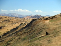 מסע לירדן עם מועדון שטח ופנאי של עופר אבניר וטריפ טרקטורונים - הוביל עופר אוגש מאתר השטח. צילום: רוני נאק