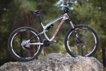 מבחן אופניים rocky mountain altitude 750. יפים לא? גימור שקוף על שלדת אלומיניום מוברשת בהחלט שעשה לנו את זה. אהבנו.  צילום: תומר פדר