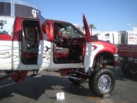 תערוכת SEMA 2011, תערוכת שיפורי הרכב ואביזרי הרכב הגדולה. ג\'יפים משופרים זו לא מילה גסה צילום: אילי אשרמן