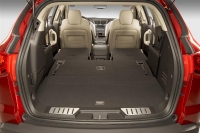 2011_chevrolet_traverse-_ltz_04-custom