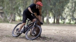 מבחן אופניים trek fuel EX8. אופני כלבו, איכותיים, טכנולוגיים, מאסיביים וחסונים - אופני ההרים שעושים הכל? צילום: פז בר