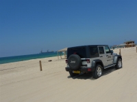 מסלול טיול שטח מחוף זיקים לחוות פיליפ. ג\'יפ רנגלר מלווה את צוות אתר שטח צילום: פז בר