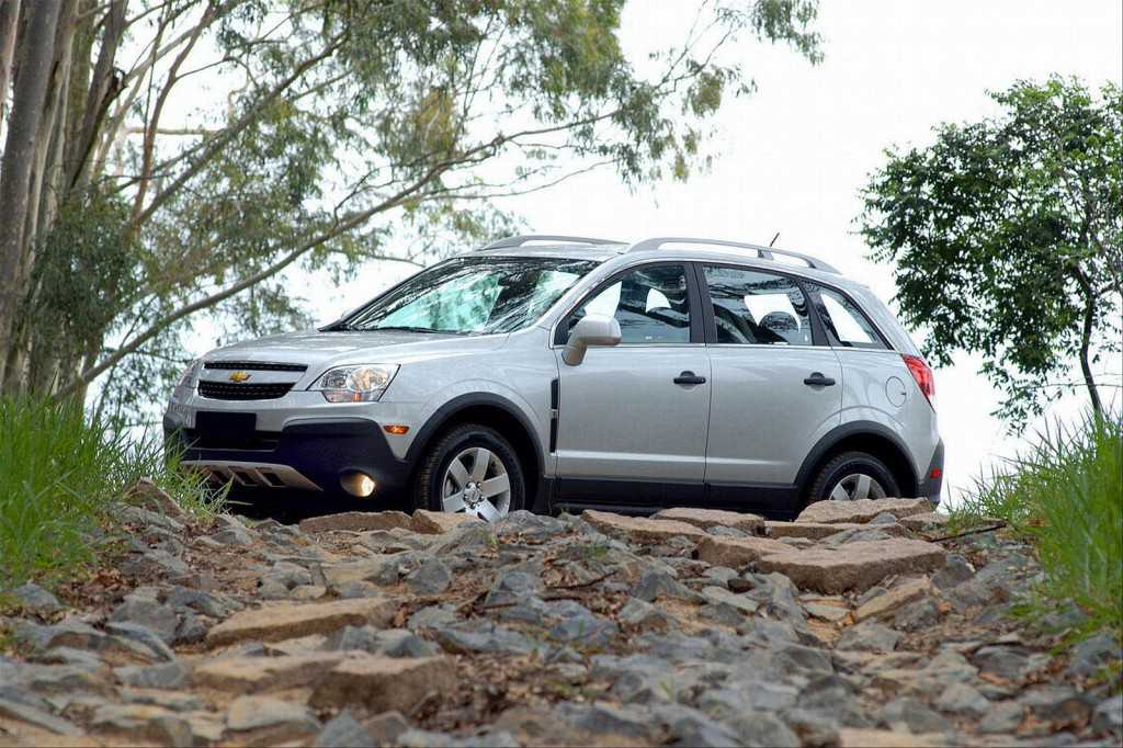 Chevy Captiva Sport off-road. Photography - Chevrolet