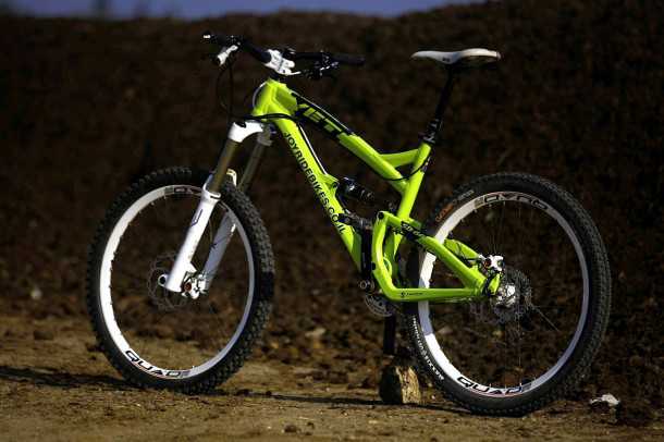 מבחן אופניים YETI SB66. יפים לא? עם קיט ג'וירייד הם ידללו את חשבון הבנק שלך ב-12 אלף שקלים. צילום: פז בר