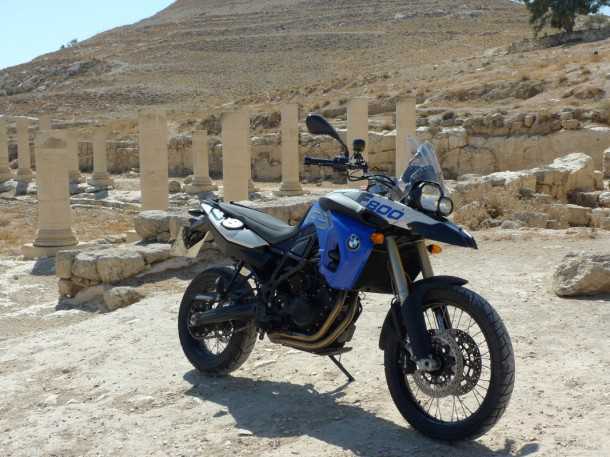 ב.מ.וו F800GS. אוהבים אותך! מהיר, נוח אך גם לא מאיים. צילום: פז בר