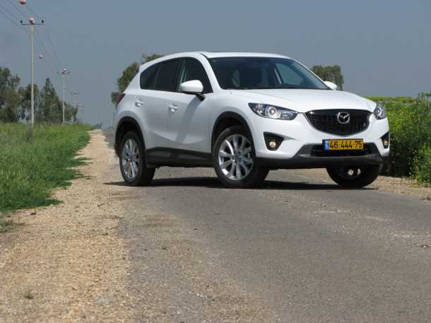 מאזדה CX-5. בקרוב יצטרף לקו רכב הפנאי של מאדה אח קטן: מאזדה CX-3 אשר יתבסס על המאזדה 2 הבא. צילום: רוני נאק