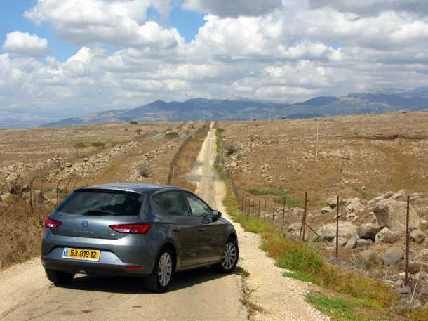 בייקמוביל סיאט לאון 1.2 סטייל. אם זה מקרקר כמו גולף, נראה כמו גולף ונוסע כמו גולף זה...סיאט! צילום: רוני נאק