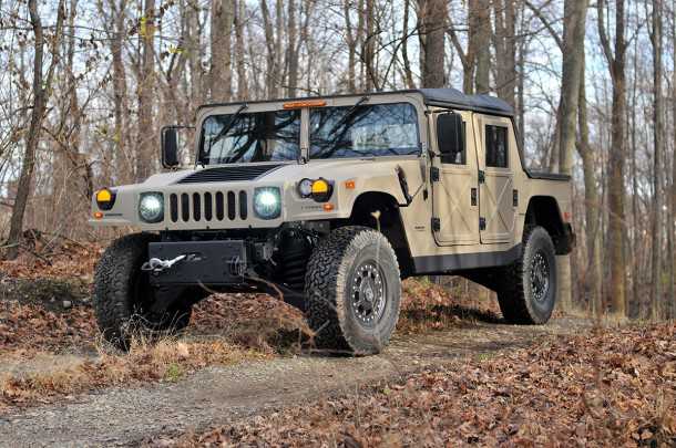 קיט לבניה עצמית Humvee C. מכיל את כל הרכיבים המיוחדים של האמר פחות מנוע, הילוכים, וטרנספר. צילום: AMG