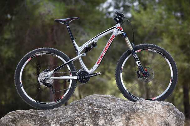 מבחן אופניים rocky mountain altitude 750. הכי טוב באלומיניום. מוצר פרימיום והמחיר בהתאם. צילום: תומר פדר