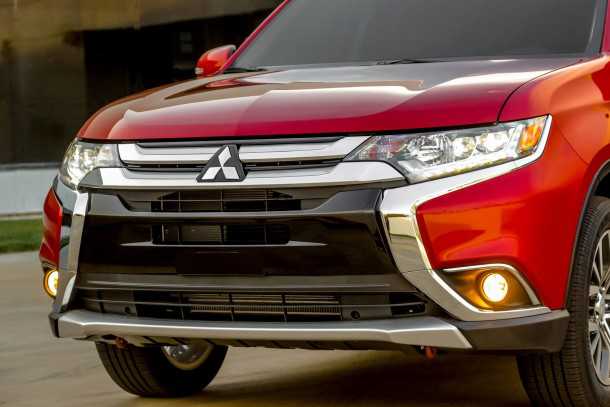 2016-Mitsubishi-Outlander