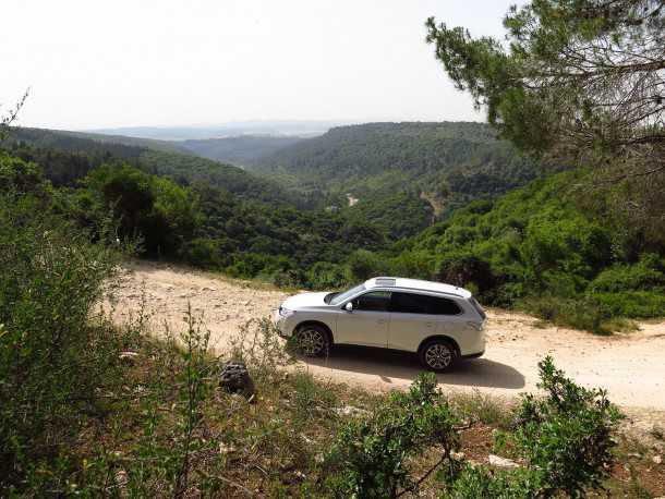 מסלול טיול עם מיצובישי אאוטלנדר לדרך נוף כרמל. צילום: רוני נאק