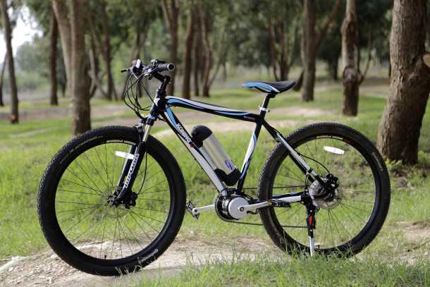 מבחן אופניים קונינג הוגו 29. אופניים חשמליים לשטח יאפשרו לכם לרכב יותר והרבה יותר בקלות בשבילים. צילום: פז בר