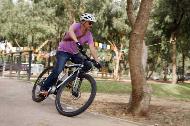 מבחן אופניים קונינג הוגו 29. אופניים חשמליים לשטח יאפשרו לכם לרכב יותר והרבה יותר בקלות בשבילים. צילום: פז בר