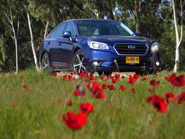 נסיעה חוויתית ברכב המנהלים סובארו B4. המהירות והנוחות שבה תגיעו לכלניות של חניון רעים יפתיעו אתכם. צילום: רוני נאק