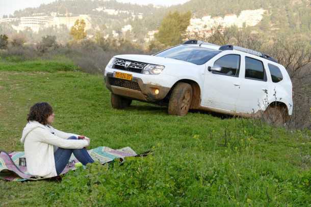 עם תג מחיר של 100 אלף שקלים גרסת הבנזין של דאצ'יה דאסטר היא כרטיס הכניסה הנגיש ביותר לעולם השטח. צילום: ניר בן זקן