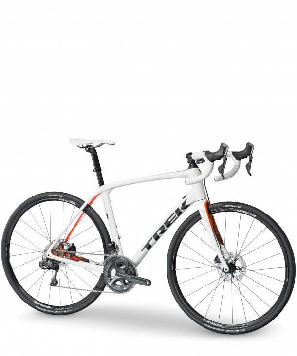 Domane SLR 7 Disc. המעבר למעצורי דיסק הוא טרנד הולך ומתחזק בסצינת הכביש - זה מביא עימו גם צירי גלגלים מעובים ושלדות מותאמות. צילום: TREK