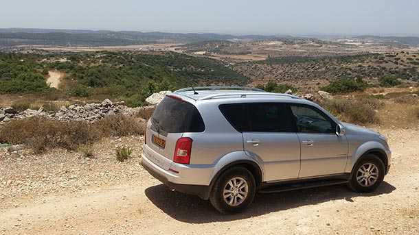 טיול שטח מבית גוברין לבר גיורא - דרך מערות, יערות, חורבות ותצפיות. צילום: רוני נאק