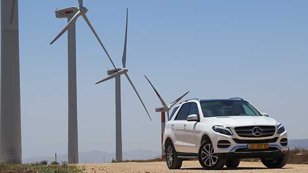 מבחן דרכים מרצדס GLE 350 דיזל. עיקר השינויים נמצאים בחזית - כל השאר די אותו הדבר. צילום: רוני נאק