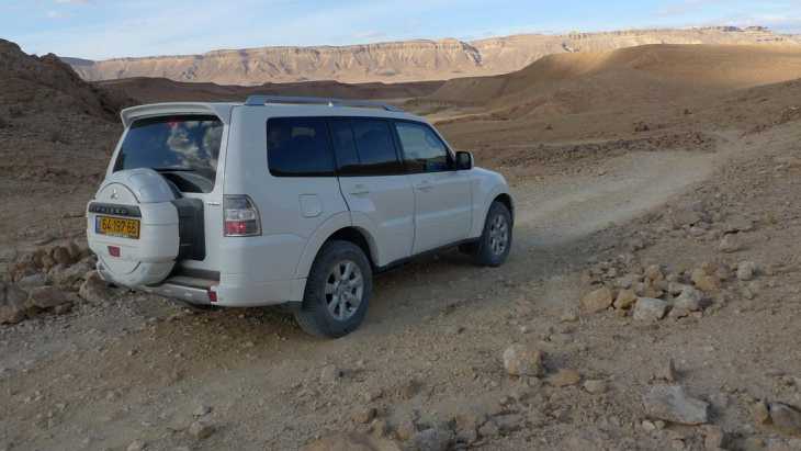 הסוף של מיצובישי פאג'רו? עוד שנה אחת נותרה לחתול המדבר של מיצובישי לפני שיוחלף ב...משהו אחר. צילום: פז בר