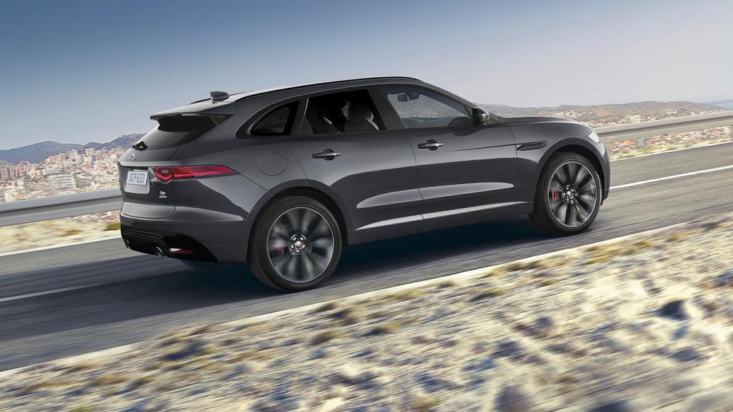 יגואר FPACE שעוצבה אישית על ידי המעצב איאן קולום נמכרה ב-102,500 לי"סט. צילום: יגואר