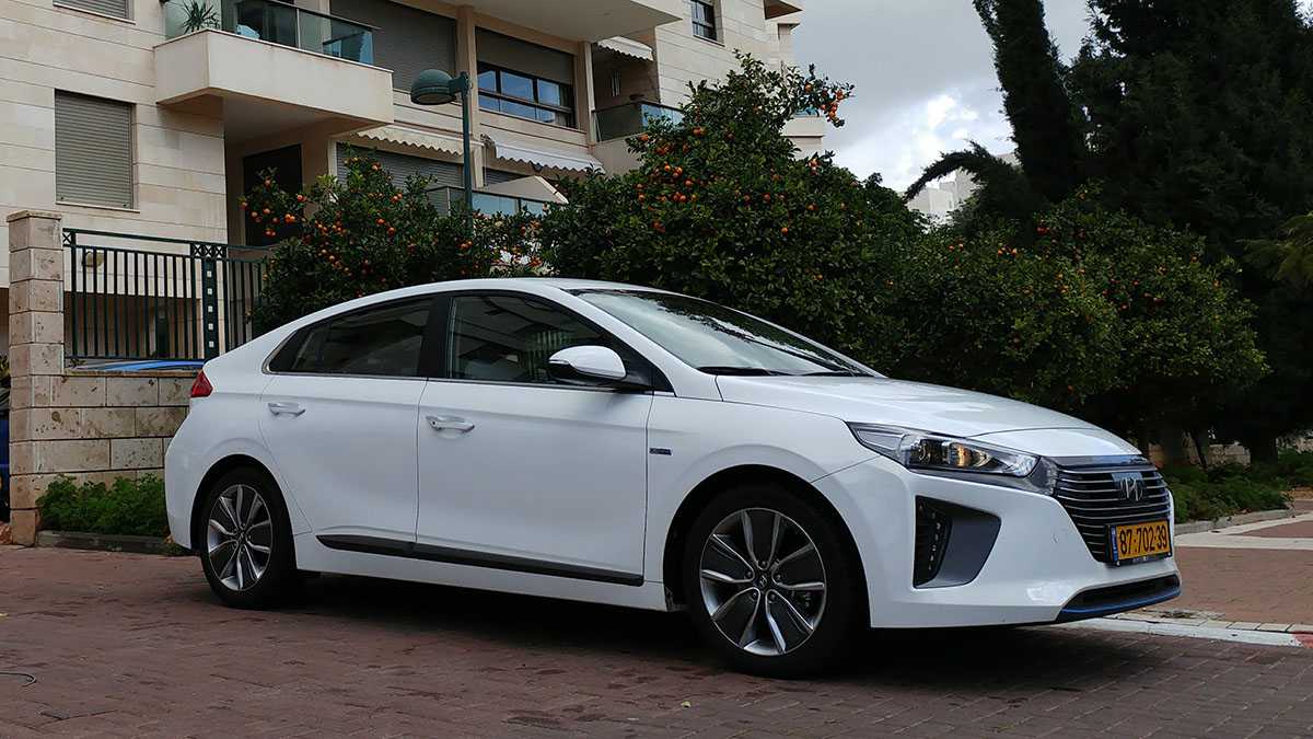 מבחן דרכים ועוד הגיגים על יונדאי איוניק. IONIQ. צילום: רוני נאק