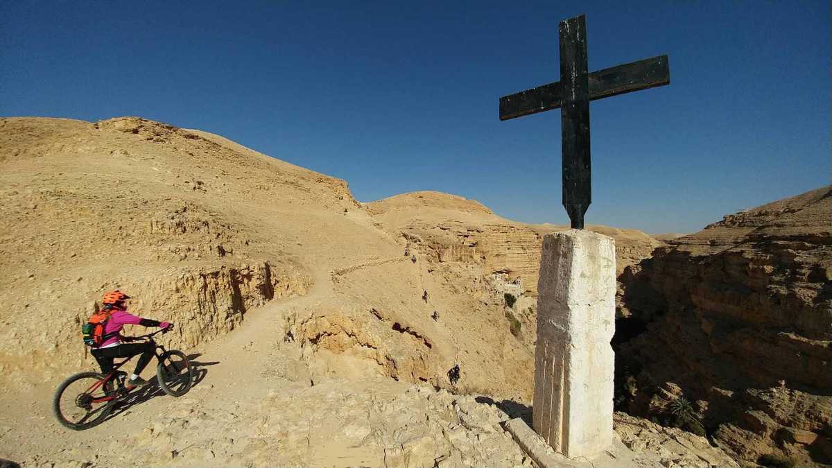 טיול אופני הרים לואדי קלט. היה ענק! צילום: כרמית, אבי, רוני