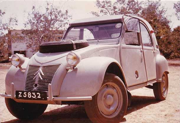 1965 Citroen 2CV Sahara רק 60 אלף לישט אחרי שיפוץ לרמת הבורג. מכלי הרכב הנדירים שיש. צילום: סיטרואן