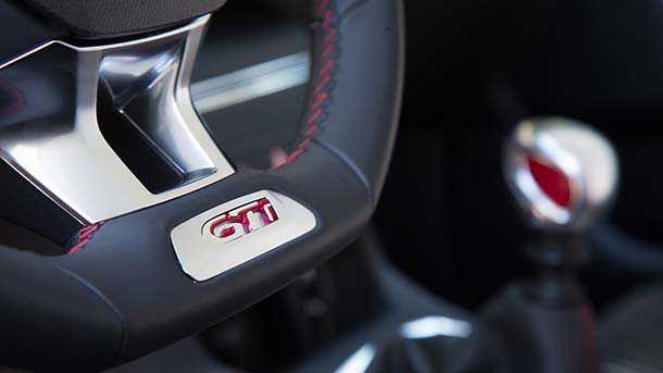 פיג'ו 308 GTI מושקת בישראל. החל מ-190,000 אלפי שקלים. 270 כ"ס מ-1.6ל' טורבו. צילום: פיג'ו
