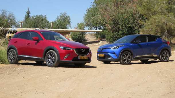 מבחן משווה מאזדה CX3 מול טויטה C-HR. מי יהיה הקרוסאובר היפני הקטן הכי טוב? צילום: רוני נאק