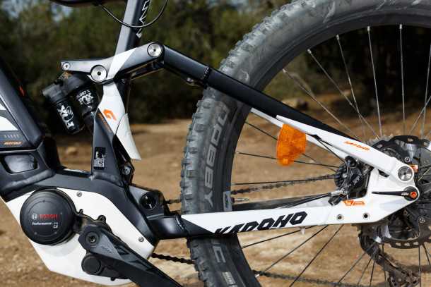 מבחן לאופני הרים חשמליים MACINA Kapoho LT 272 KTM צילום: תומר פדר