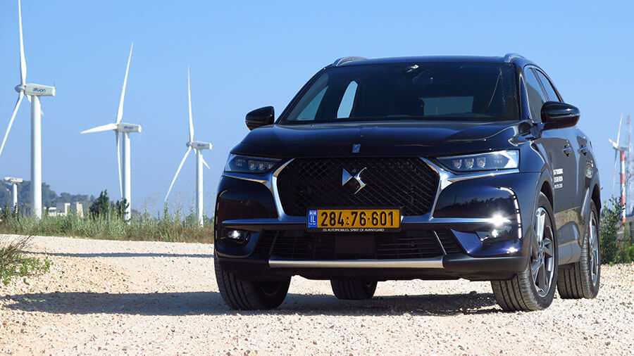 מבחן דרכים DS7 CROSSBACK. חבילה טכנולוגית מרשימה הכוללת סוויטת בטיחות מלאה, מתלים אקטיביים וחווית נסיעה יוצאת דופן בקבוצת הפרימיום. צילום: רוני נאק