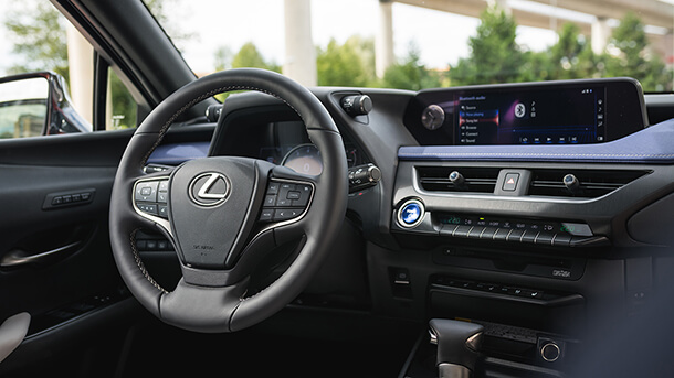 הנה לקסוס UX. שלכם החל ב-205 אלפי שקלים. צילום: lexus